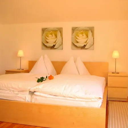 Huber Apartman *